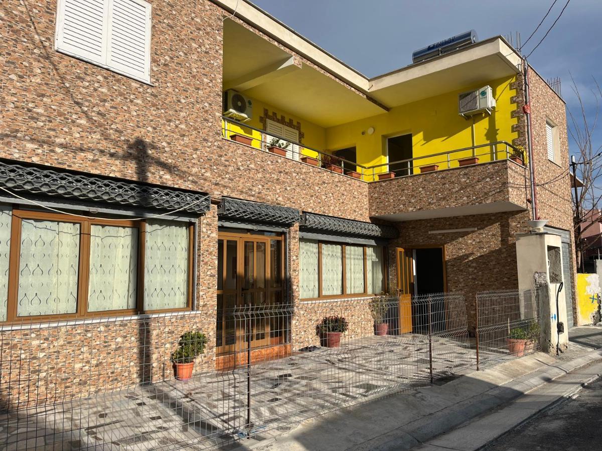 Guesthouse Kristi & Mari Avlonya Dış mekan fotoğraf