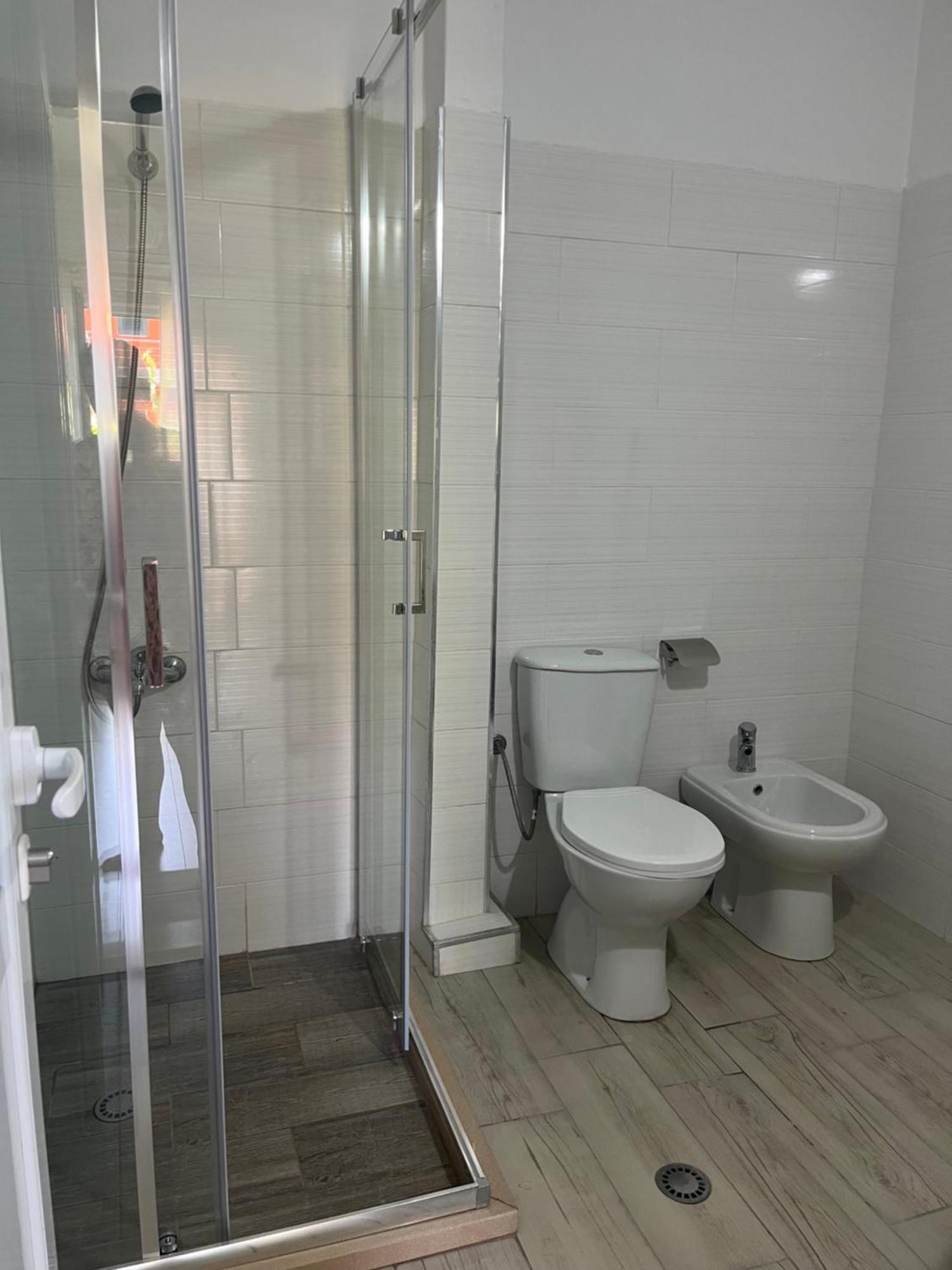 Guesthouse Kristi & Mari Avlonya Dış mekan fotoğraf